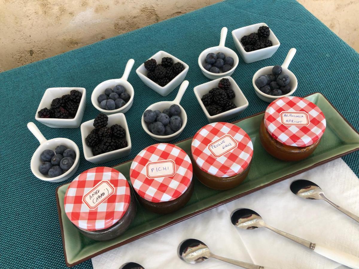 Il Sole Di Poggi Bed & Breakfast Imperia Dış mekan fotoğraf
